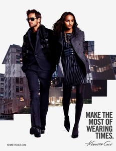 Tsiolis_Kenneth_Cole_Fall_Winter_2009_10_05.thumb.jpeg.96f75bc01030fdd40de2d0f6fe25fbcd.jpeg