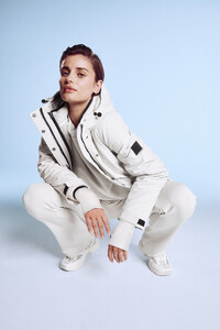 Victorias-Secret-2024-VSX-Jacket-LUXRib-Crewneck-Pullover-Legging-3.jpg