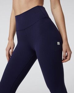 Vuori AllTheFeels Legging (Jet) VW4018JET_FA24_W_ECOMM_PANTS_DETAIL_8.jpg