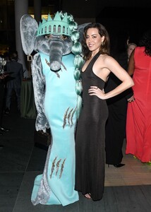 aubrey-plaza-delivers-daring-style-at-wsj-innovator-awards-10-29-2024-5.jpg