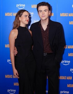 bailee-madison-at-midas-man-screening-in-liverpool-10-29-2024-1.jpg