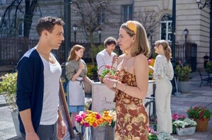 bethanyjoylenz_savoringparis_stills_011.jpg
