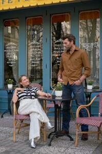 bethanyjoylenz_savoringparis_stills_013.jpg