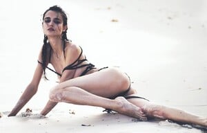 blanca [2017.07.31] davidbellemere_20582459_107479976600136_2490497311264735232_n.jpg