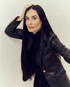 demi-moore-for-los-angeles-times-november-2024-1.jpg
