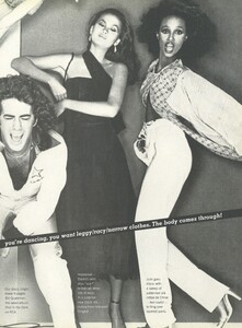 disco_style_02.thumb.jpeg.6f2abc82a878069d04ff3fb80659cd33.jpeg