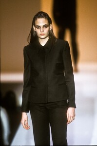 f97chalayan-100.thumb.jpg.5a99366e6fbdb0496b8ea4ff59bae878.jpg