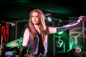 fotosmetal_3727e2e7894e45a095c218399740b514.jpg