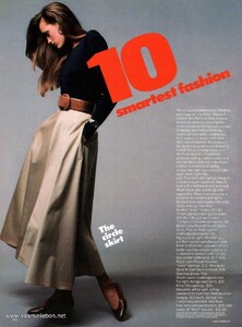 glamourus87jan02alexchatelain.thumb.jpg.625e54c13b6d0469c2f660e90efc53ed.jpg