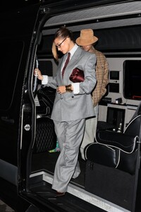 hailey-bieber-arrives-at-a-dinner-party-at-funke-in-beverly-hills-10-23-2024-5.jpg