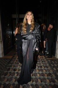 heidi-klum-and-tom-kaulitz-arrives-at-vetements-party-at-costes-in-paris-09-27-2024-1.jpg