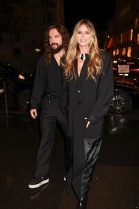 heidi-klum-and-tom-kaulitz-out-for-dinner-in-paris-09-26-2024-2.jpg
