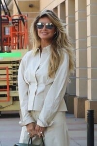 heidi-klum-arrives-at-agt-taping-in-pasadena-09-04-2024-4.jpg