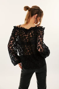images.urbndata-88.thumb.webp.56cd7d5ee8c3035e930db9119dc7ac6e.webp