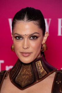 iris_mittenaere_-_in_paris_20241031__3_.jpg