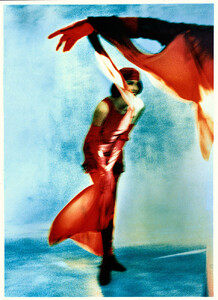 javier-vallhonrat-campaign-for-john-galliano-4.thumb.jpg.873ca03d83feb5ebac572c83dcc81c89.jpg