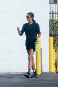 laura-harrier-arrives-at-morning-pilates-class-in-los-feliz-11-04-2024-5.jpg