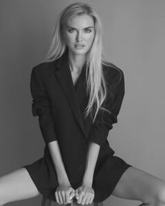 louisemmikkelsen_342871207_3477157809228517_900982829324865593_n.jpg
