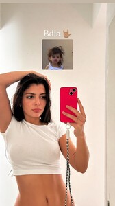 mariafllorenncia_373de575040f4b8d8fd704217cbb6429.jpg
