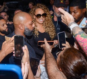 mariah-carey-leaves-her-hotel-in-sao-paulo-09-19-2024-3.jpg