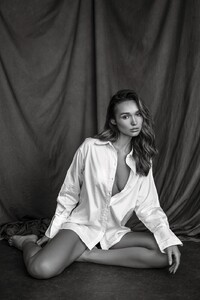 mia_brown_model_04.thumb.jpg.9509cea84334c52e7df72644eec0abf2.jpg