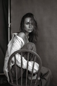 mia_brown_studio_shoot02.thumb.jpg.f9480d124cc2dfe9fbe7823fbcdc2ea3.jpg