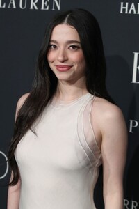 mikey-madison-at-2024-elle-women-in-hollywood-gala-in-beverly-hills-11-19-2024-0.jpg