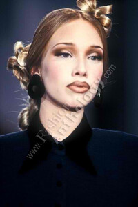 mugler_ww93_039.thumb.jpg.eacd313f5d96fcb48c5bc63be99d3701.jpg