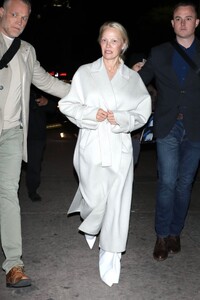 pamela-anderson-arrives-at-special-screening-of-the-last-show-girl-hosted-by-bafta-in-west-hollywood-11-07-2024-5.jpg