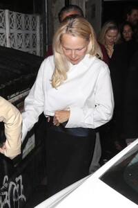 pamela-anderson-leaves-a-q-a-at-landmark-theatre-in-westwood-11-27-2024-2.jpg