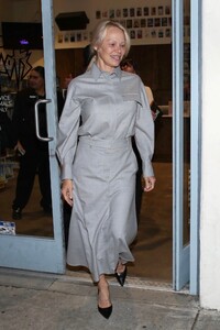pamela-anderson-out-after-introducing-1961-film-misfits-at-the-vidiots-eagle-theatre-in-los-angeles-11-16-2024-0.jpg