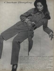 pants_suits_02.thumb.jpeg.a70733518adc33dd5ed7b80849394033.jpeg