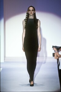 pia f97chalayan-111.jpg