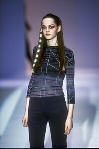 pia f97chalayan-138.jpg