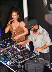 rihanna-celebrates-launch-of-fenty-beauty-at-qp-bistro-at-st-james-in-barbados-11-09-2024-3.jpg