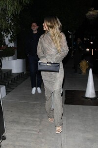 sofia-richie-and-hubby-elliot-grainge-arrives-at-the-birds-street-club-in-west-hollywood-11-08-2024-4.jpg