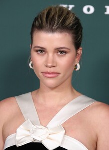 sofia-richie-at-2024-baby2baby-gala-presented-by-paul-mitchel-in-los-angeles-11-09-2024-3.jpg