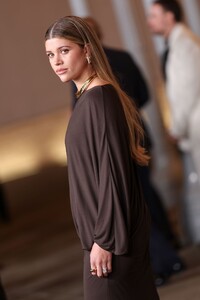sofia-richie-brings-her-a-game-to-the-lacma-art-film-gala-presented-by-gucci-in-los-angeles-11-02-2024-0.jpg