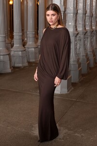 sofia-richie-brings-her-a-game-to-the-lacma-art-film-gala-presented-by-gucci-in-los-angeles-11-02-2024-6.jpg