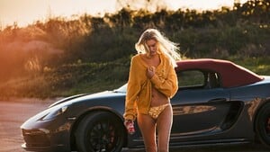 standard.ab2a74fb.road_trip_with_alberte_porsche_by_markus_henttonen_18.jpg