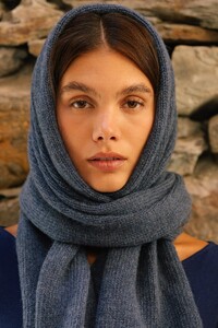yse-accessoire-echarpe-rosie-bleu-chine1.jpg
