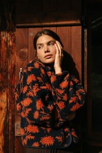 yse-maille-veste-douce-aventure-imprime-olga14.jpg