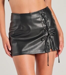 06403-0514_4_BLACK_SultryEdgeLaceUpFauxLeatherSkort.jpeg