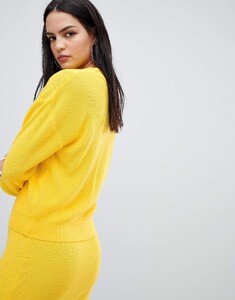 10379445-2.jpg