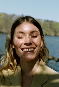 1643043869-1559207705992492-caro_elenabreuer24.thumb.jpg.be69cff3693c7bedef3a325bcdcca563.jpg