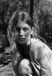 1643044008-1559208420832548-caro_elenabreuer46bw.jpg