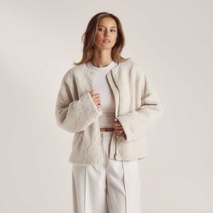 1CreamEmbossedBorgJacket.thumb.jpg.64f9b3596415950cac5ed472d7802d50.jpg