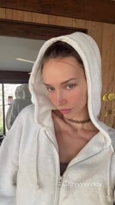[2024.11.30] rachelc00k_DB40096A904DDD6E8A15A17885247C8C_video_dashinit.jpg