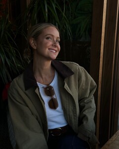 [2024.12.01] hannahg11_469188031_3949354952005054_8744228088958264369_n.jpg
