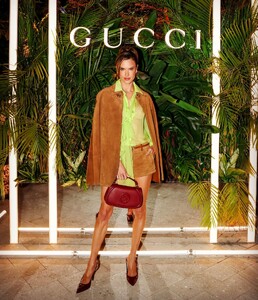 [2024.12.04] alessandraambrosio_469338760_18475627669000670_6265614979167925128_n.jpg
